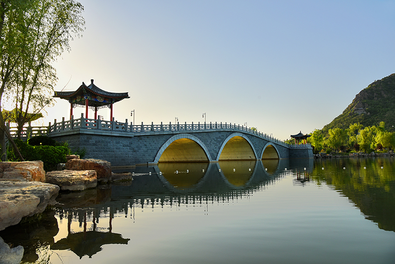 濟(jì)南華山洼濕地公園崇正橋、煙雨橋